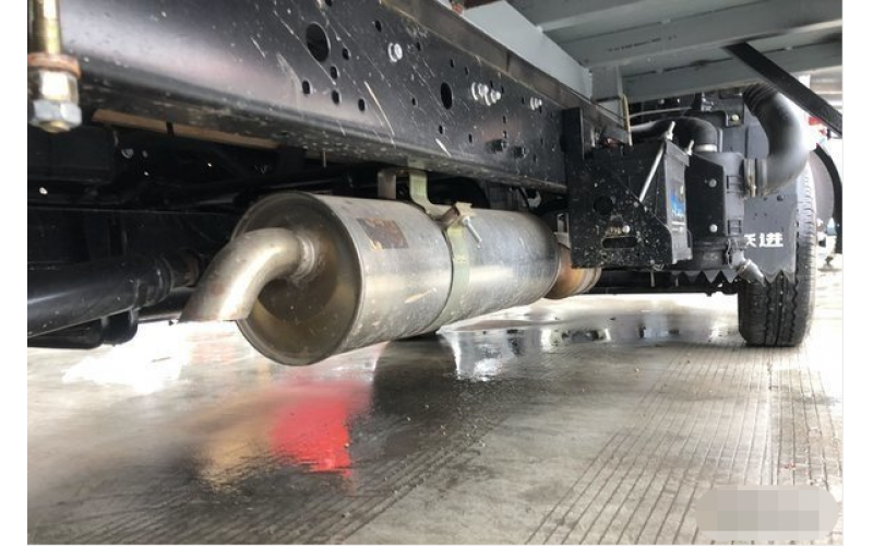 國五輕型車全面停止上牌 重型車還遠嗎?